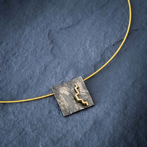 Pissarra square big necklace