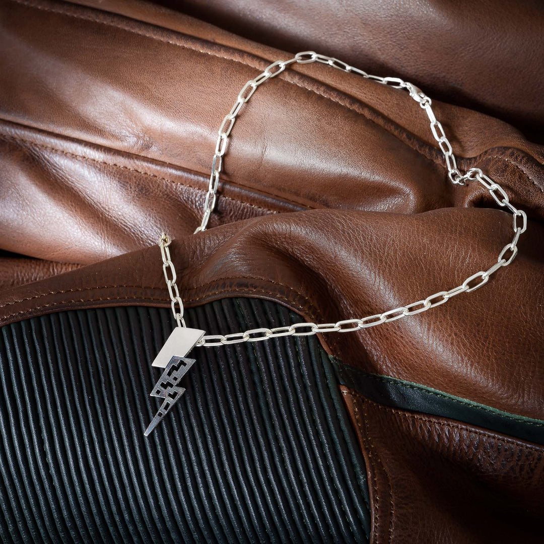 Necklace in silver, large, Llamp collection · Nerea Aixàs