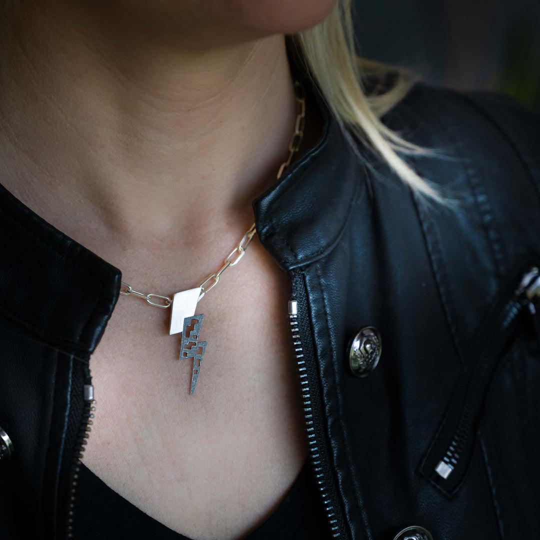 Necklace in silver, large, Llamp collection · Nerea Aixàs