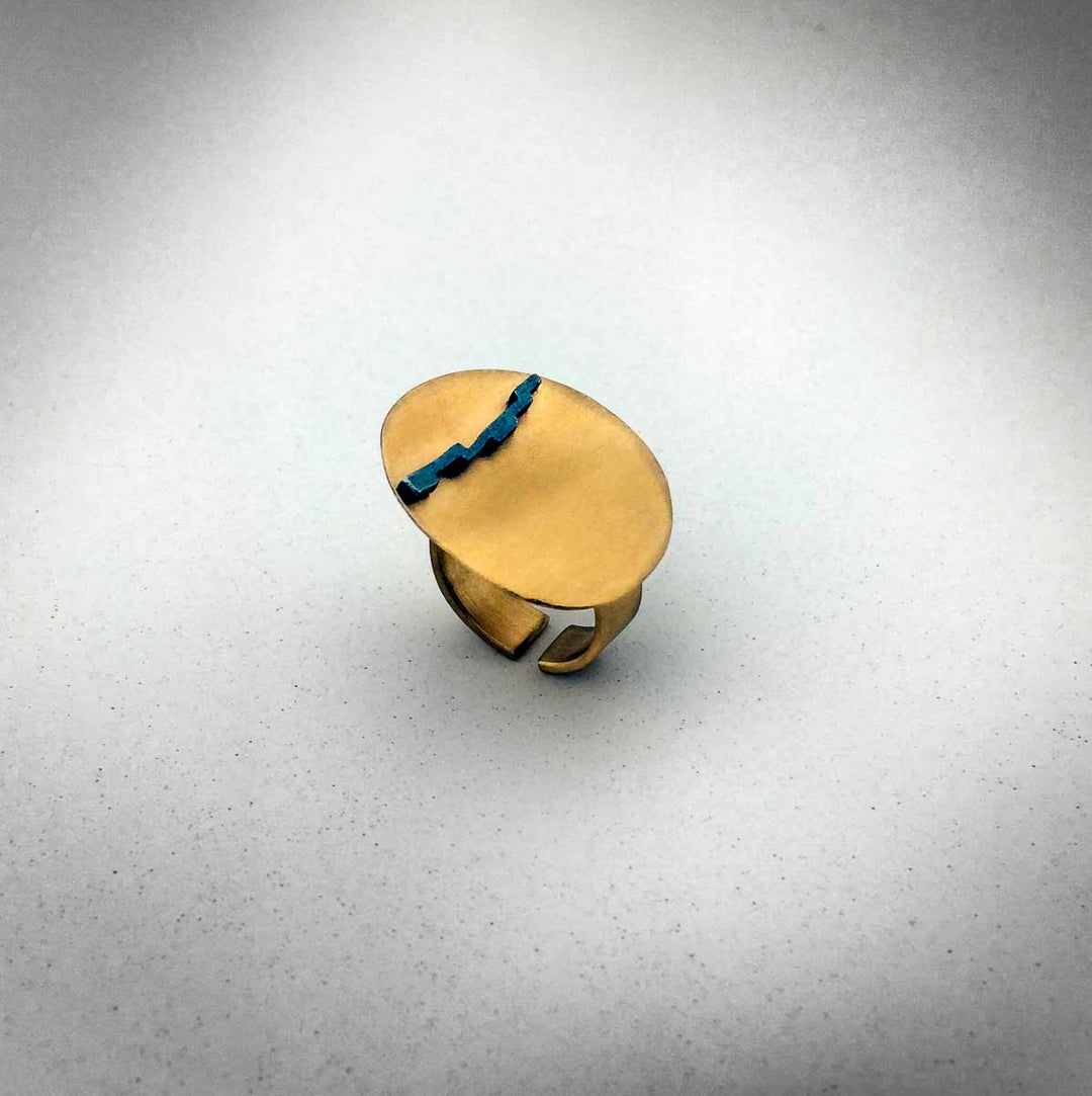Anillo Poma de plata dorada, colección Poma · Nerea Aixàs