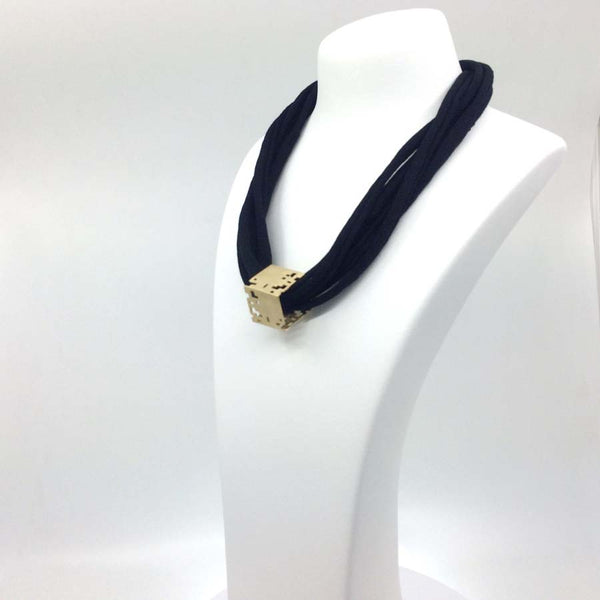 Collar cubo grande de plata y oro, colección Cub · Nerea Aixàs