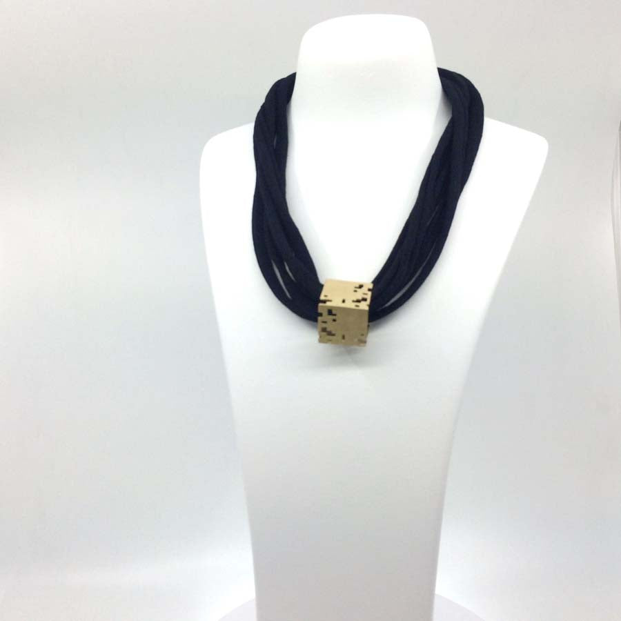 Collar cubo grande de plata y oro, colección Cub · Nerea Aixàs