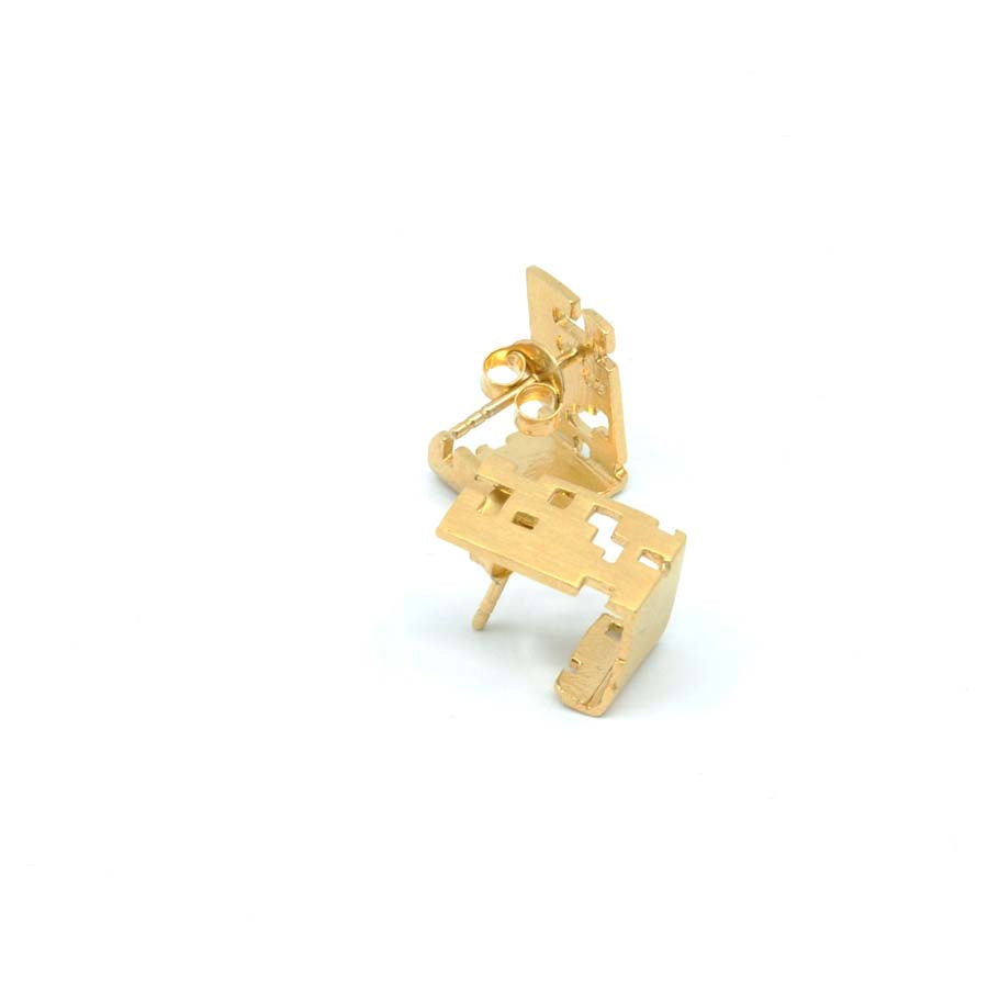 Pendientes botón cubo de plata y oro, colección Cub · Nerea Aixàs