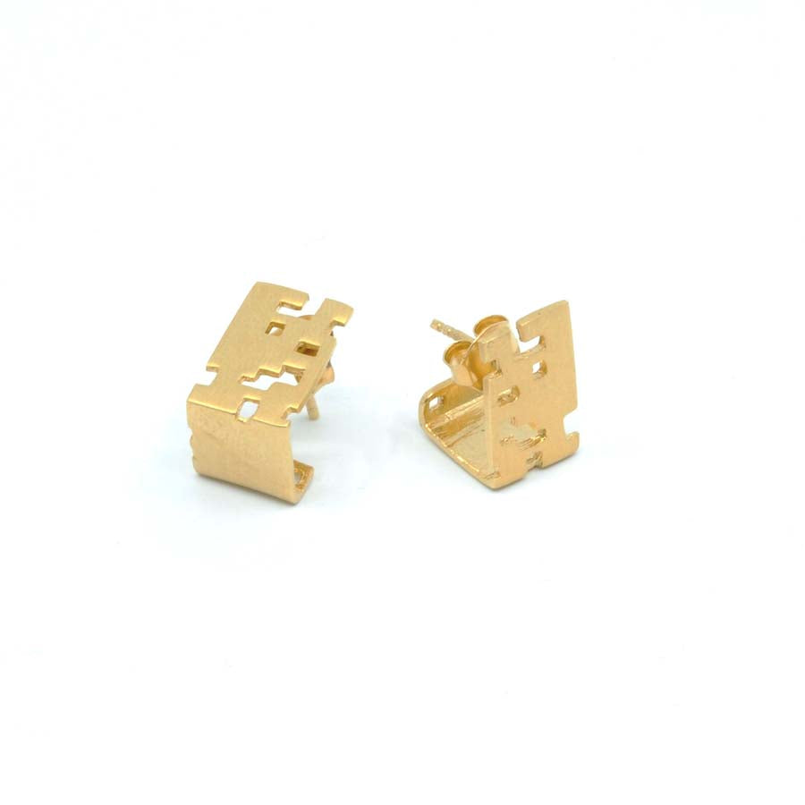 Pendientes botón cubo de plata y oro, colección Cub · Nerea Aixàs