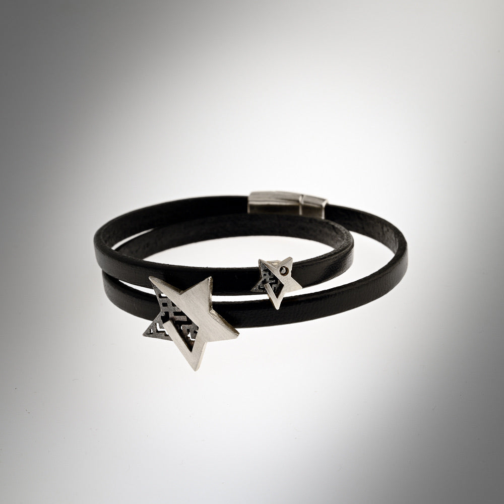 Pulsera doble de cuero y plata, colección Estrella · Nerea Aixàs