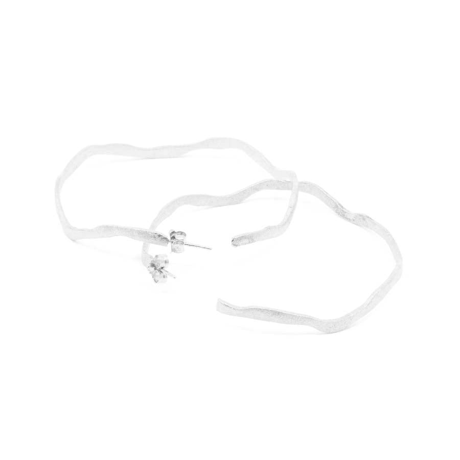 Pendientes aro grandes de plata, colección Rastres · Nerea Aixàs