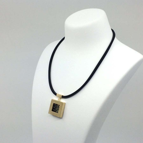 Necklace in gold-plated silver large pendant, Xarxa collection · Nerea Aixàs