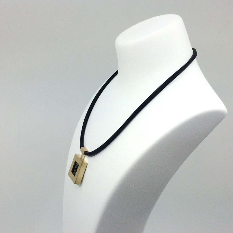 Necklace in gold-plated silver large pendant, Xarxa collection · Nerea Aixàs