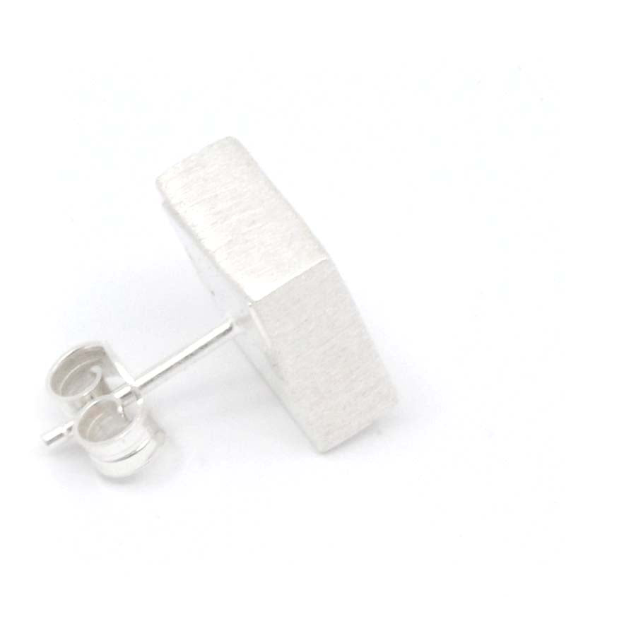 Stud earrings in silver, Xarxa collection · Nerea Aixàs