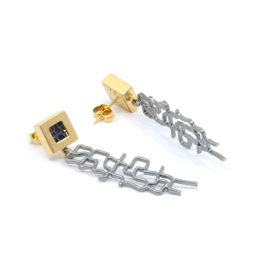 Pendientes largos de plata dorada, colección Xarxa · Nerea Aixàs