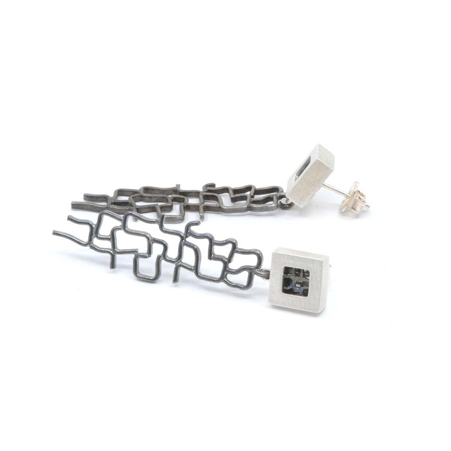 Pendientes largos de plata, colección Xarxa · Nerea Aixàs