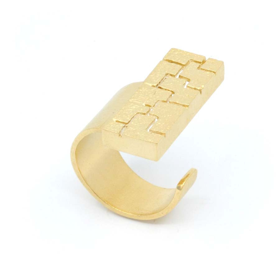 Anillo abierto de plata dorada, colección Textura · Nerea Aixàs