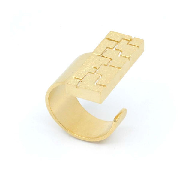Anillo abierto de plata dorada, colección Textura · Nerea Aixàs