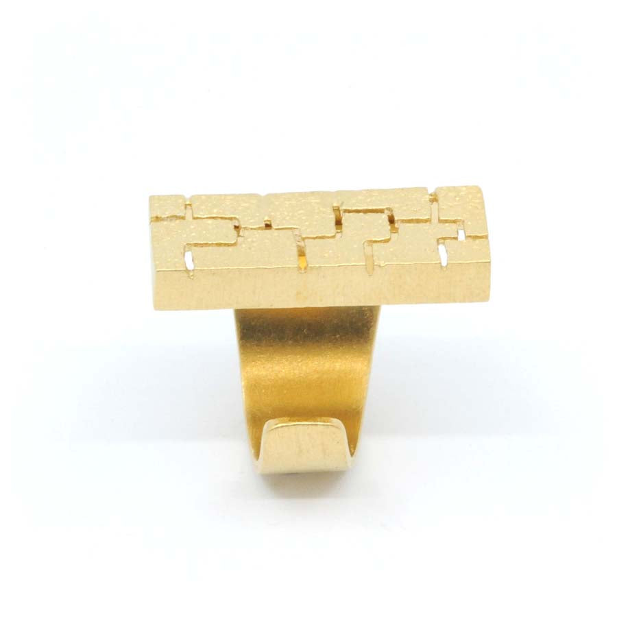 Anillo abierto de plata dorada, colección Textura · Nerea Aixàs