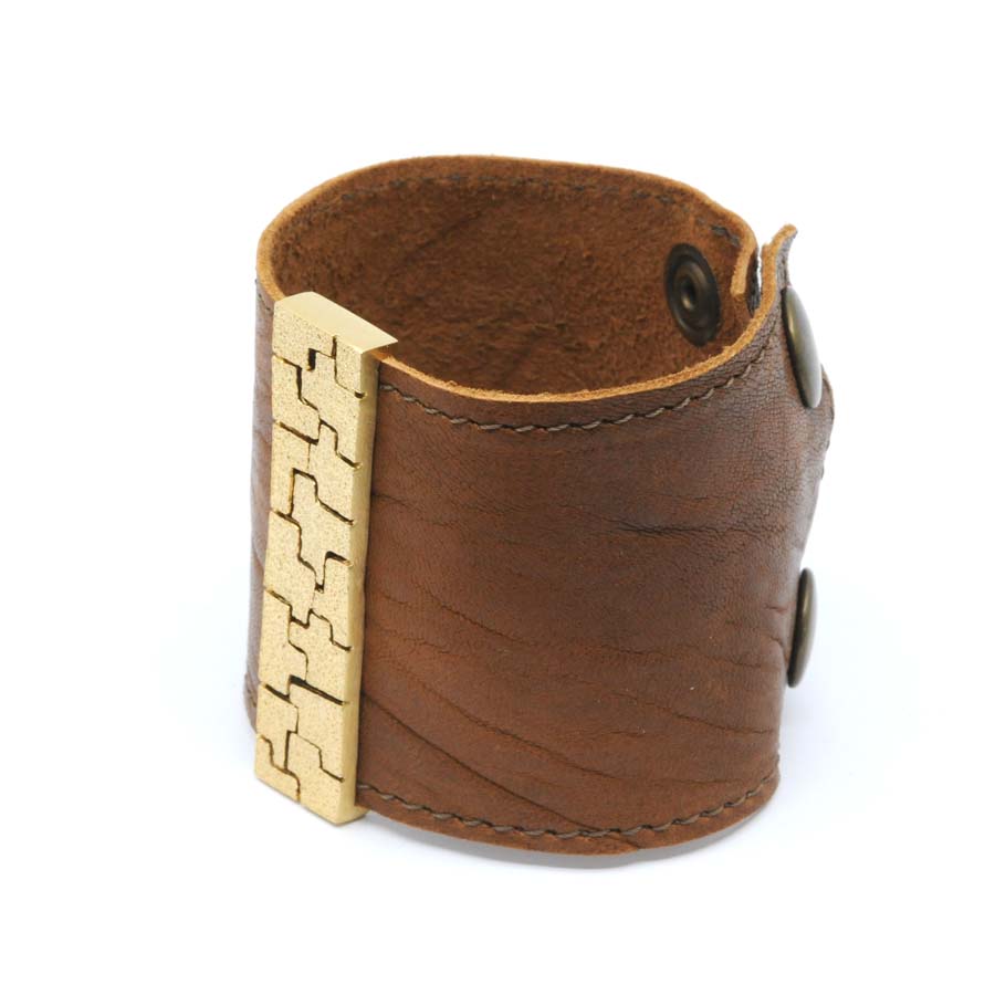 Pulsera de cuero y plata dorada, colección Textura · Nerea Aixàs