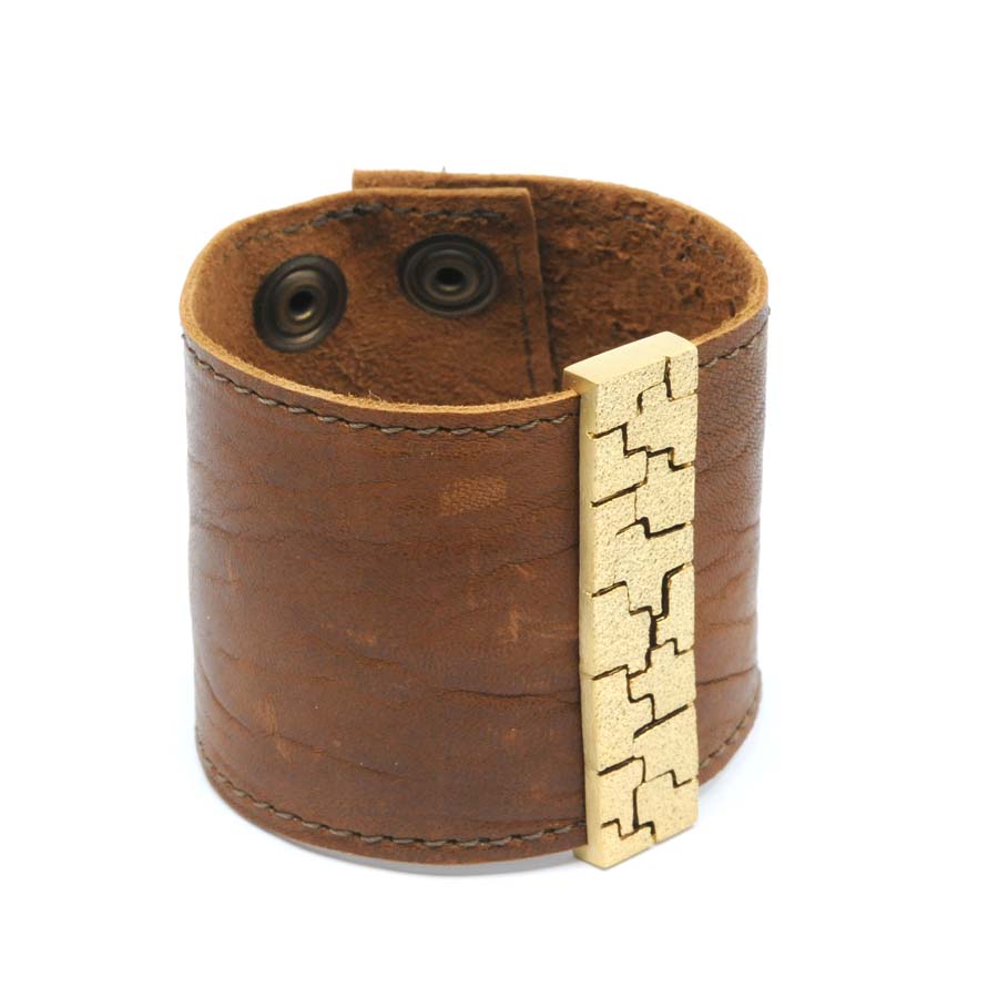 Pulsera de cuero y plata dorada, colección Textura · Nerea Aixàs