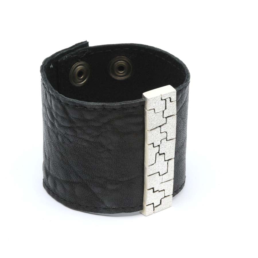 Pulsera de cuero y plata, colección Textura · Nerea Aixàs